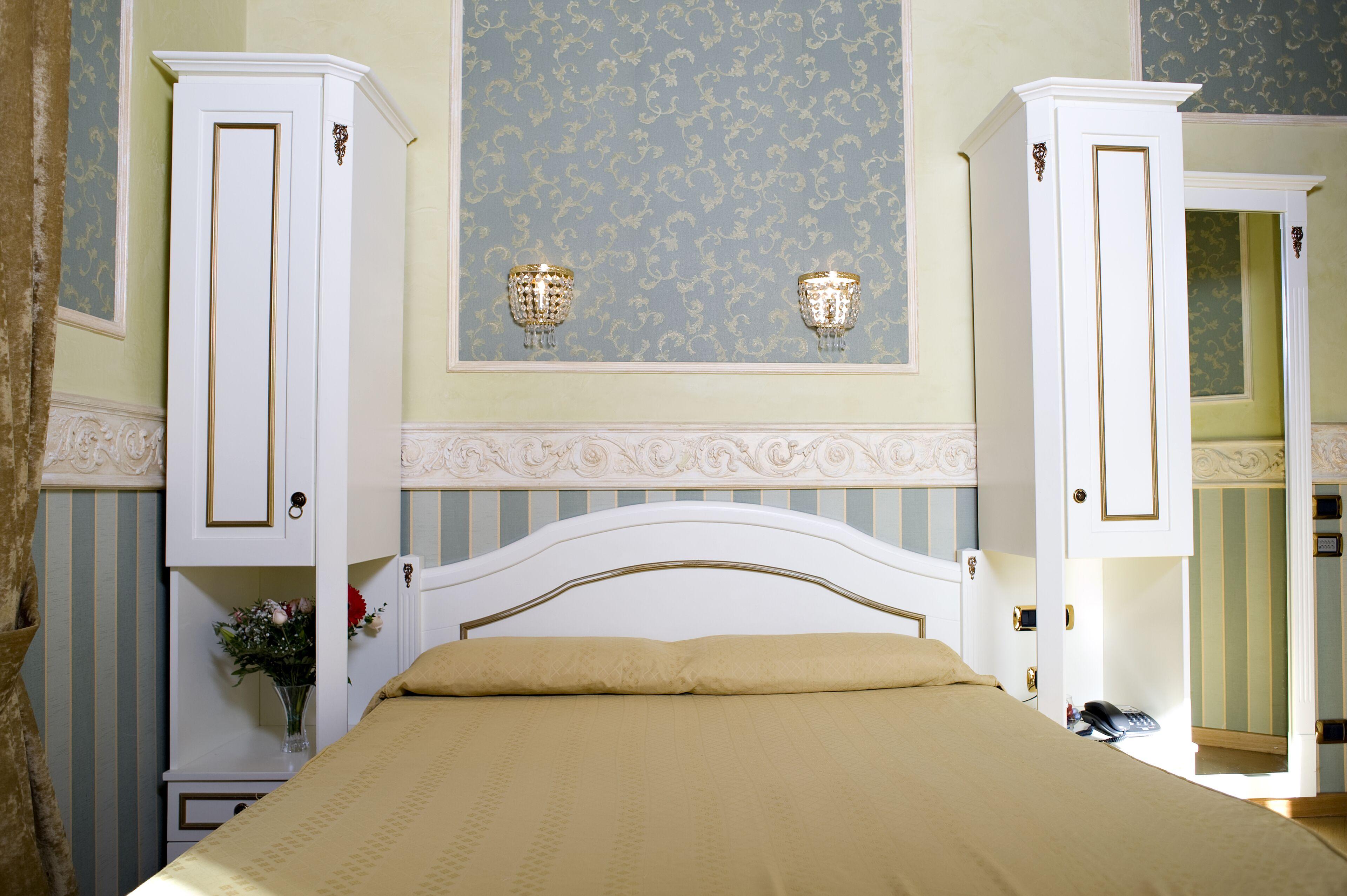 Upper View Suite — Photos 2